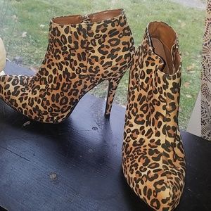 Leppard print booties